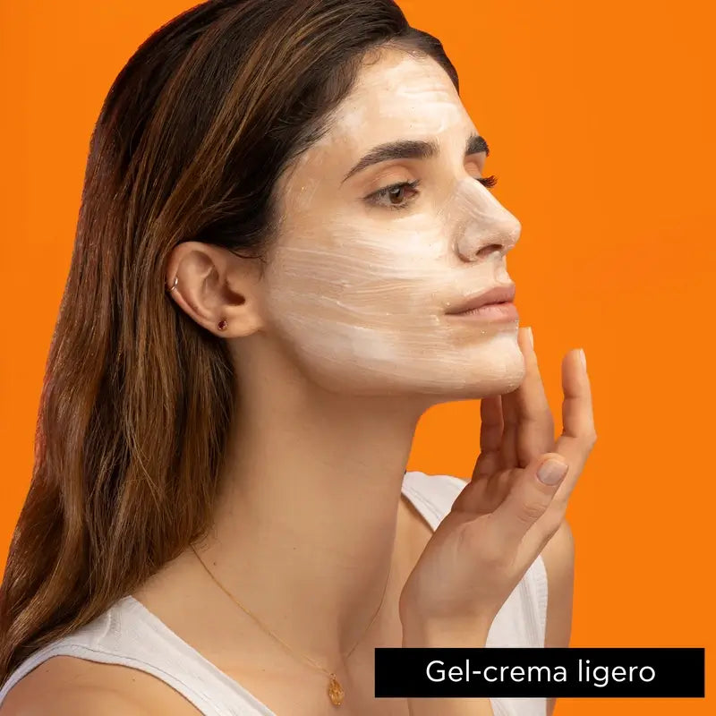 APIVITA Express Beauty Máscara facial revitalizante com laranja