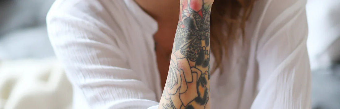 Tatuagens e sol: proteja as suas tatuagens com um bom protetor solar para tatuagens