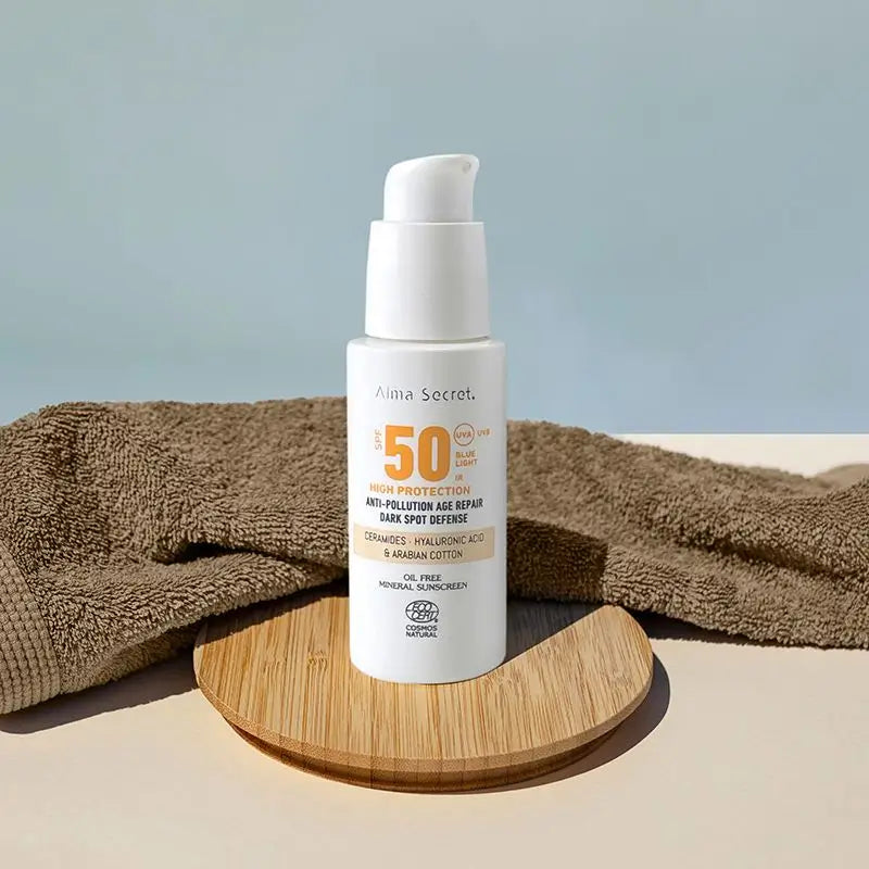 Alma Secret Solar Facial Protetor Solar Natural Spf 50 Com Ceramidas, Anti-Blemish E Sem Óleo (Cor: Areia)