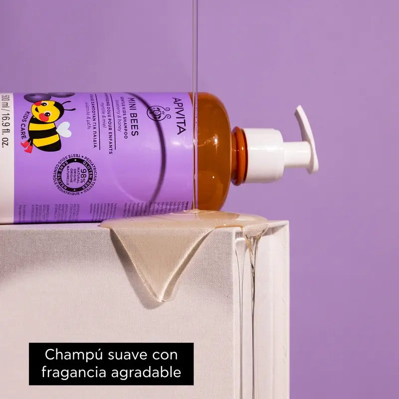 Champô suave para crianças Apivita com arando e mel, 500 ml