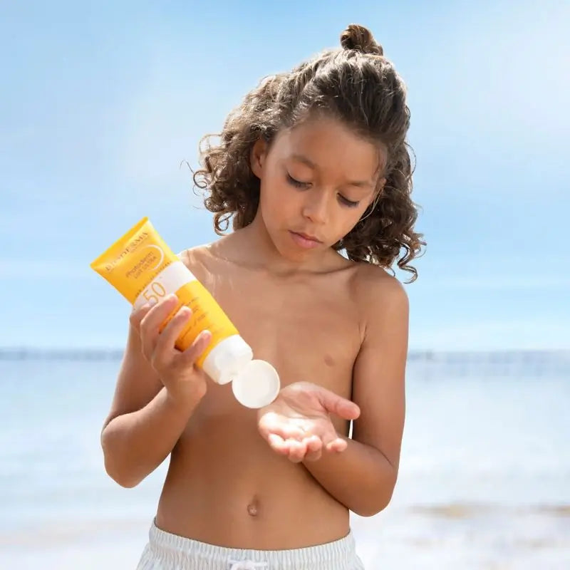 BIODERMA Photoderm Max Leite Familiar SPF 50+ 200 ml