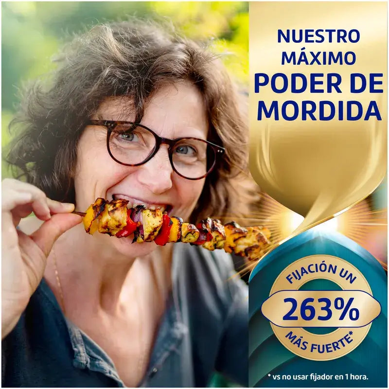 Corega Power Max Supreme Creme Fixador de Dentaduras , 70 g