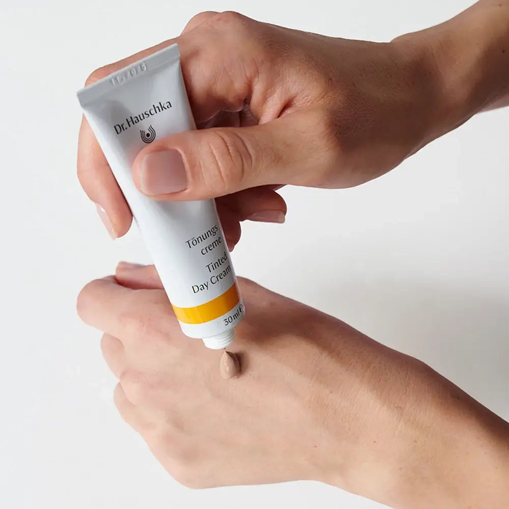 Dr. Hauschka Creme Bronzeador Facial 30Ml.