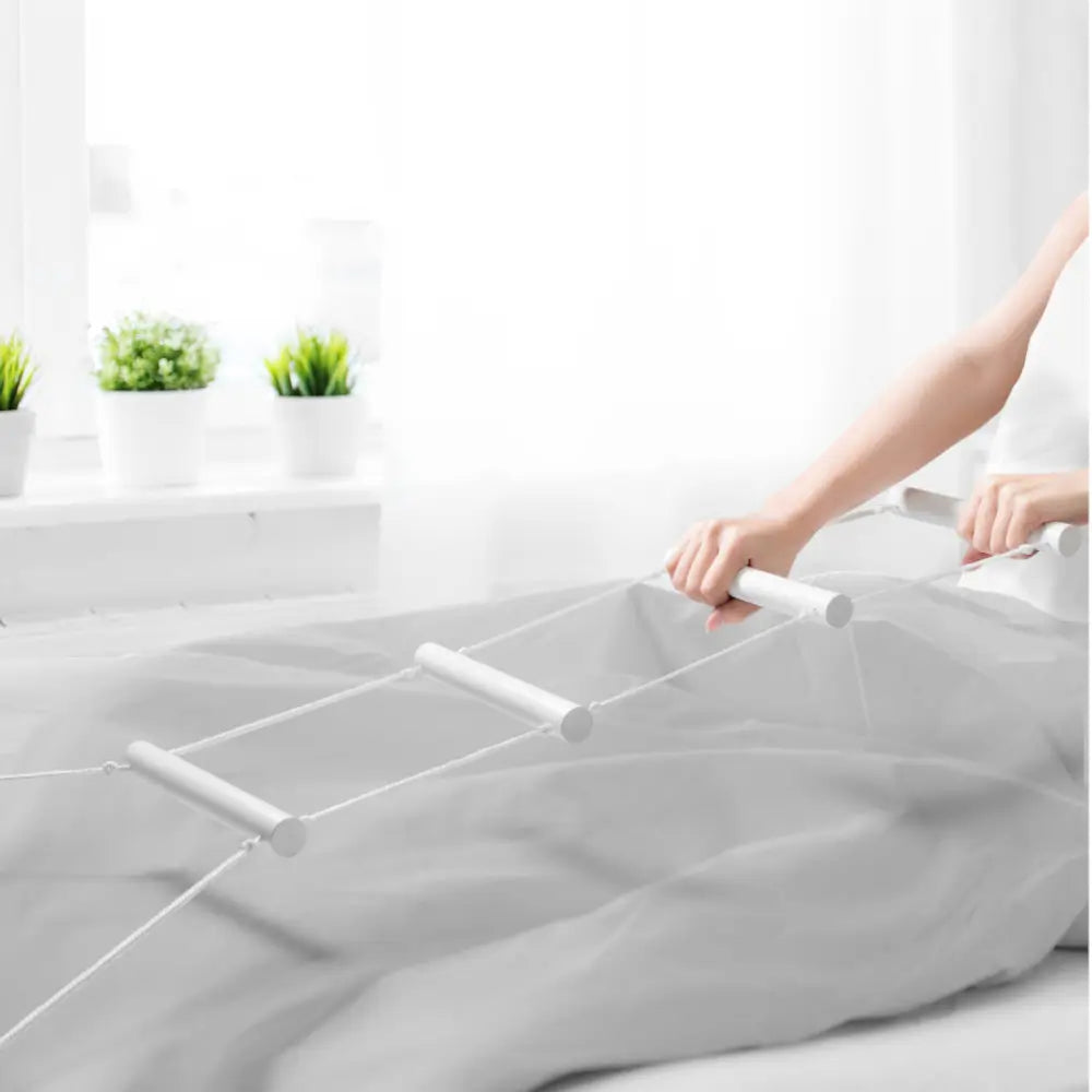 escada de acesso à cama