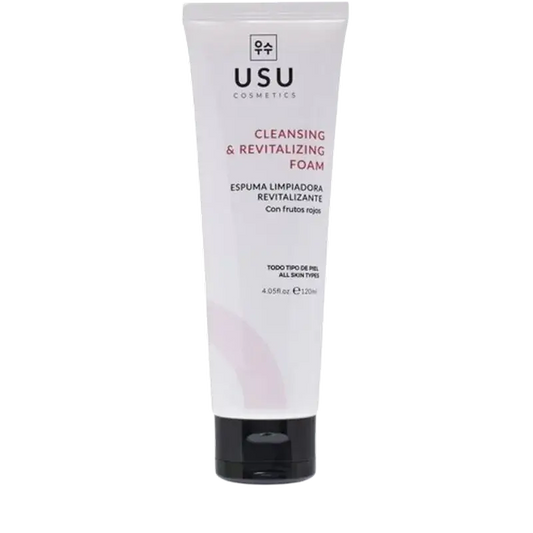 Espuma de limpeza revitalizante com bagas vermelhas
