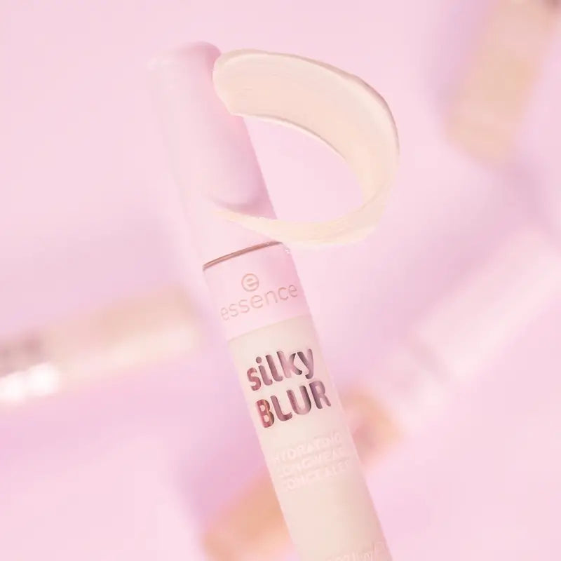 Essence Silky Blur Corretor Hidratante de Longa Duração 20, 10 ml