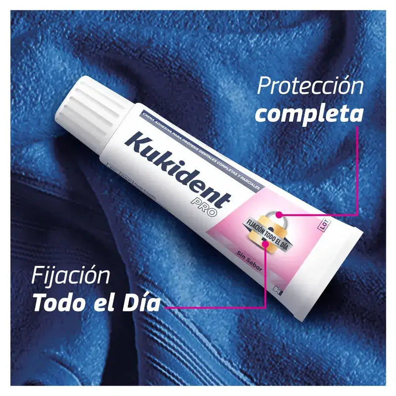 Kukident Quadruple Pro Creme Adesivo Completo para Dentaduras, Neutro 4 x 70 Gr