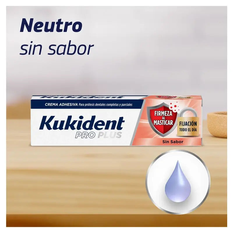Kukident Triplo Pro Plus Firmeza ao Mastigar, 3 X 57 Gr