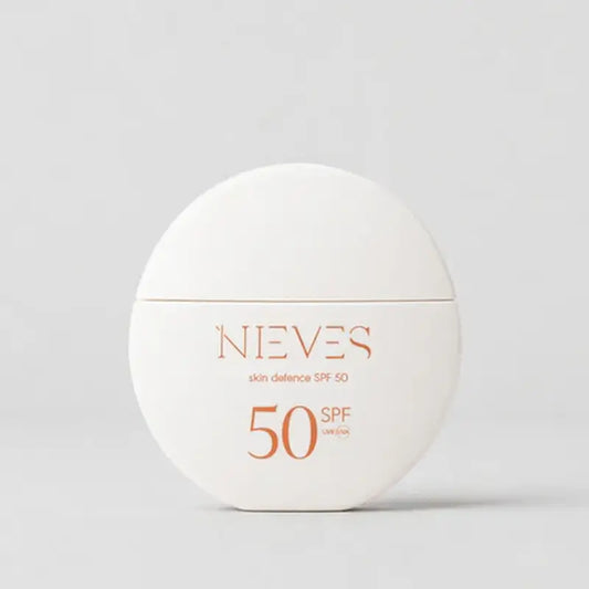 Nieves By Nieves Alvarez Skin Defence - Protetor solar