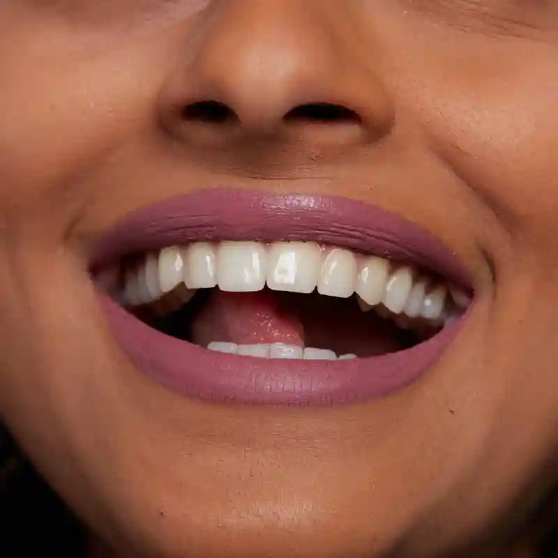 Nyx Liquid Lipstick Lip Lingerei Xxl Long Wear, Matte 16H . Sombra Maxx Out , 4 ml