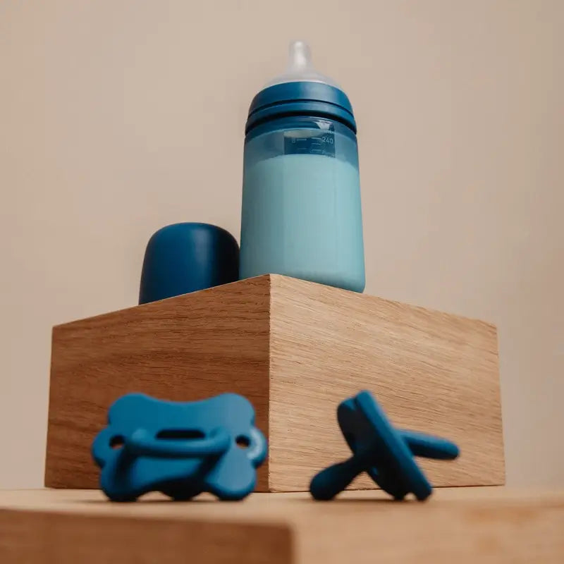 Suavinex Biberão de silicone 240 ml, Fluxo médio (M), +3 meses, Oceano profundo