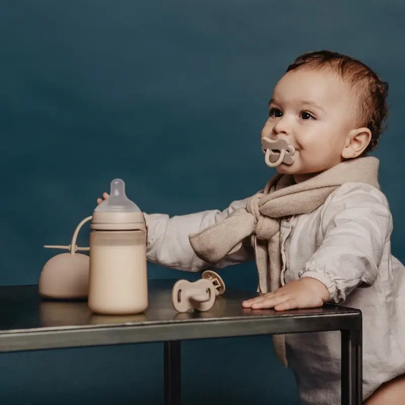 Suavinex Biberão de silicone 240 ml, fluxo médio (M), +3 meses, creme irlandês