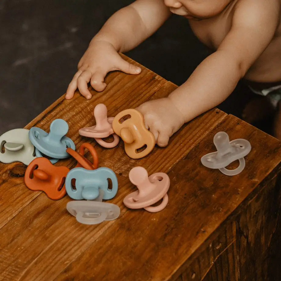 Suavinex Pacifier All Silicone, Para Bebés 6/18 Meses, Mostarda