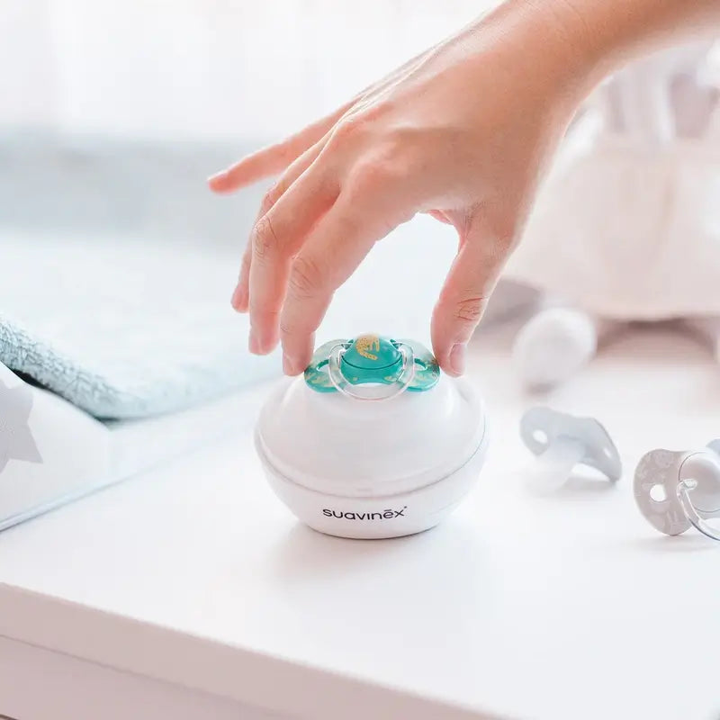 Esterilizador de chupetas portátil Suavinex Duccio Uv, branco