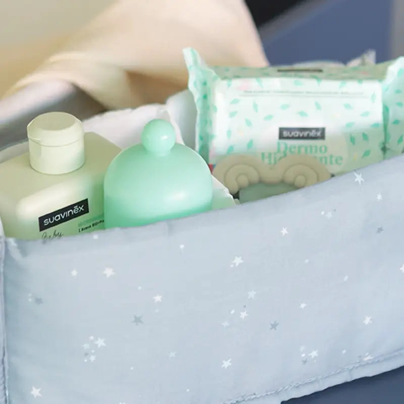 Presente para bebé Suavinex Leite para bebé 300 ml + lembranças de colónia para bebé 100 ml + toalhetes + mordedor, azul