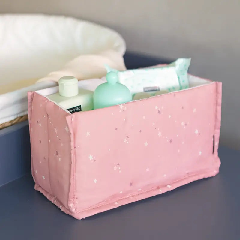 Suavinex Baby Gift Leite para bebé 300 ml + Memórias de colónia para bebé 100 ml + Toalhetes + Mordedor, Rosa