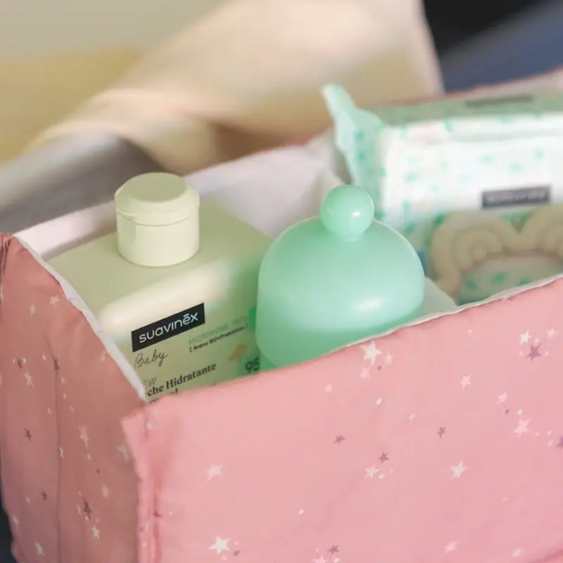 Suavinex Baby Gift Leite para bebé 300 ml + Memórias de colónia para bebé 100 ml + Toalhetes + Mordedor, Rosa