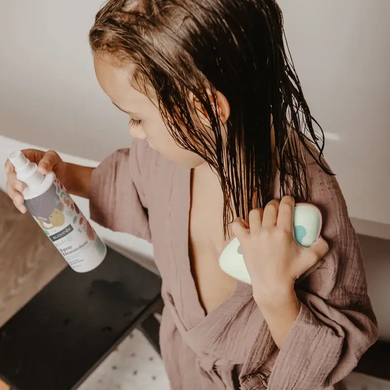 Suavinex Spray Desembaraçante Sem Enxaguamento para Crianças, 250 Ml