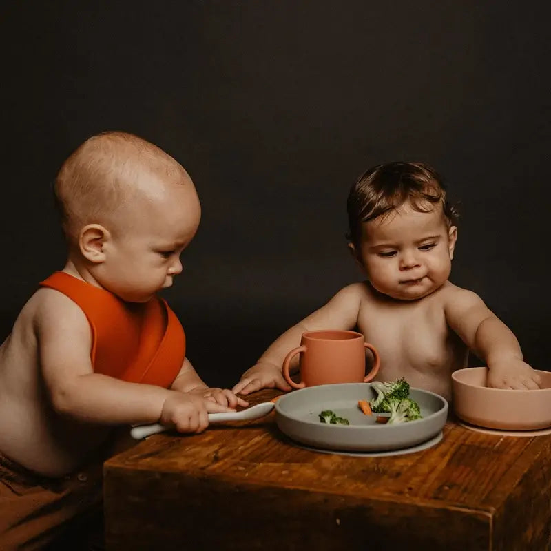 Suavinex Talheres de silicone 4 peças com ventosa, +4 meses, verde