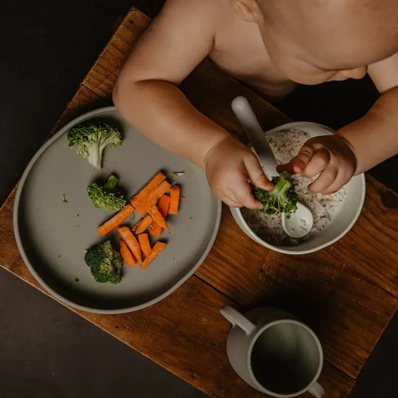 Suavinex Talheres de silicone 4 peças com ventosa, +4 meses, verde