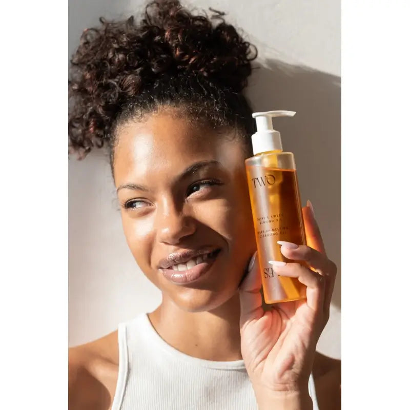 Óleo de limpeza derretedor de maquilhagem Two Poles , 190 ml