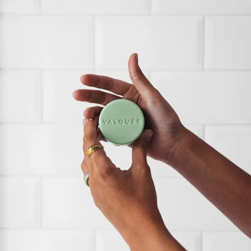 Valquer Hair Care Champô Sólido Reparador 2 em 1, 70 gr