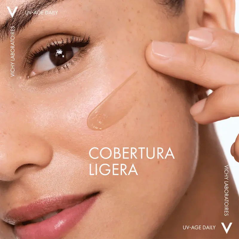 Vichy Capital Soleil UV Age Água Fluida Diária Cor Clara SPF50, 40ml